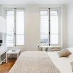 Studio Luxe Montaigne