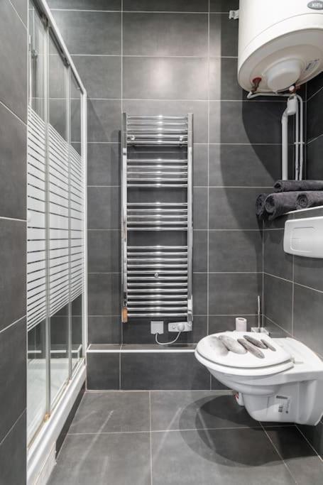 Appartement Studio Luxe Montaigne Parijs