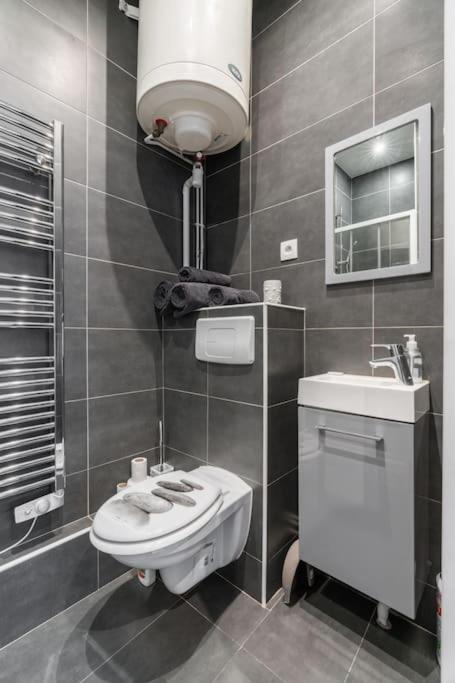 Studio Luxe Montaigne * Paris