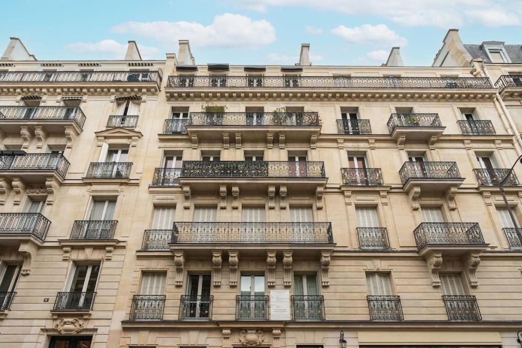 Studio Luxe Montaigne Parijs